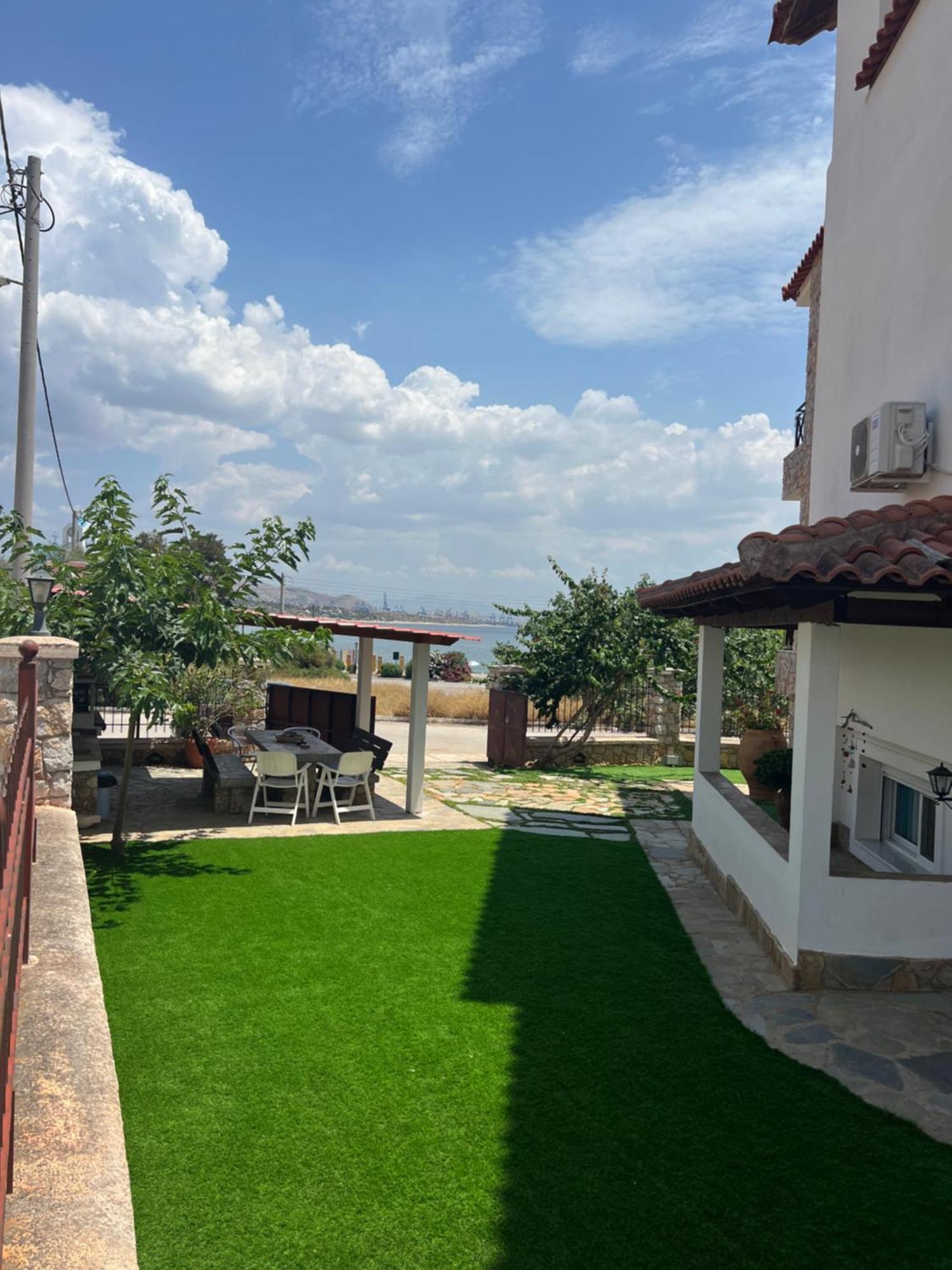Apartment In Salamina With Garden & Sea View Selinia Eksteriør bilde